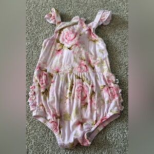 Bums & Roses Rosey Moments Bamboo Bubble Romper Size 6-12m